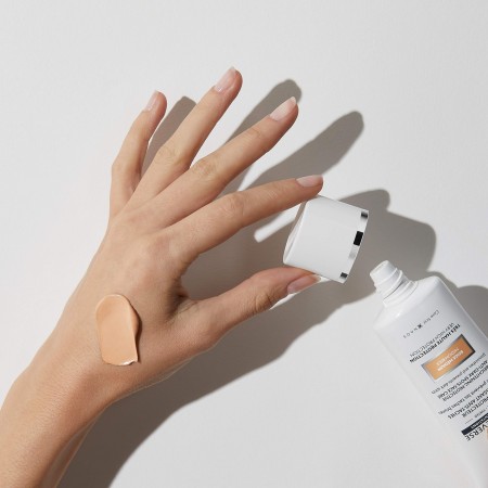 Esthederm Photo Reverse - Solar con color tono beige medium